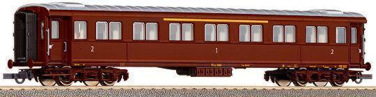 Passenger car 1st/2nd class type &quot;10000&quot;<br /><a href='images/pictures/Roco/45701.jpg' target='_blank'>Full size image</a>